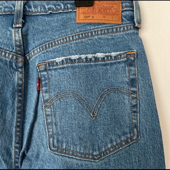 Levi’s 501 Skinny Jeans (New) - Picture 3 of 4